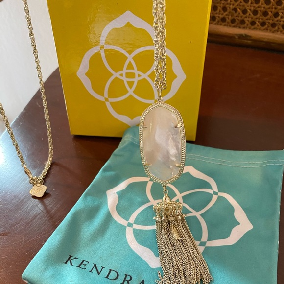 Kendra Scott,Mother of Pearl Gold Pendent Necklace - Picture 5 of 6